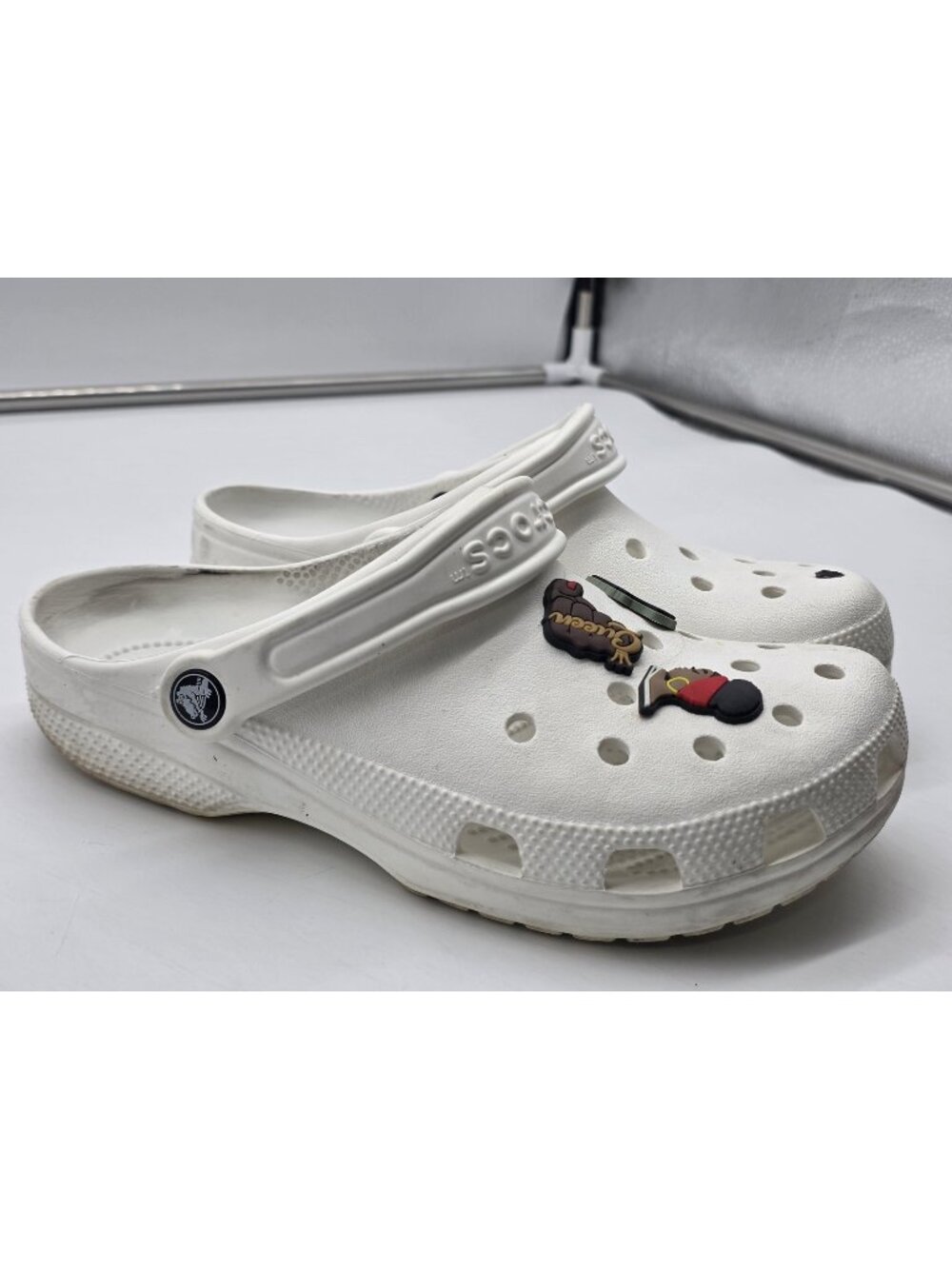Crocs Classic Clog Shoes Womens Size 8 White Jibbitz Slip On Comfort Casual